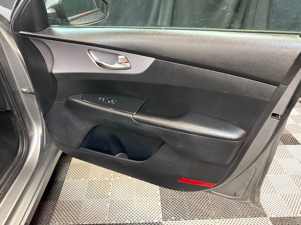 2017 Hyundai Elantra SE photo 17