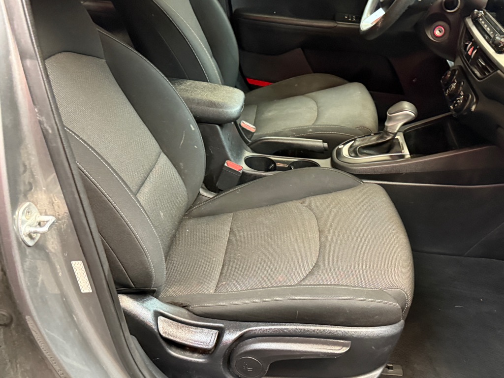 2017 Hyundai Elantra SE photo 16