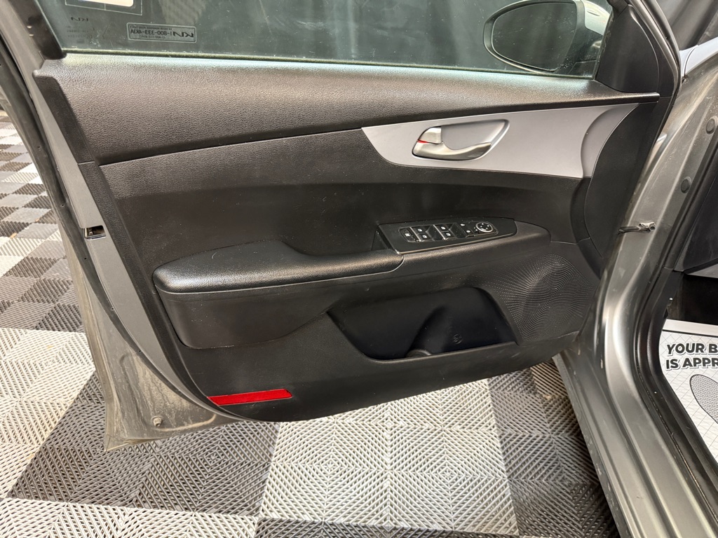 2017 Hyundai Elantra SE photo 13