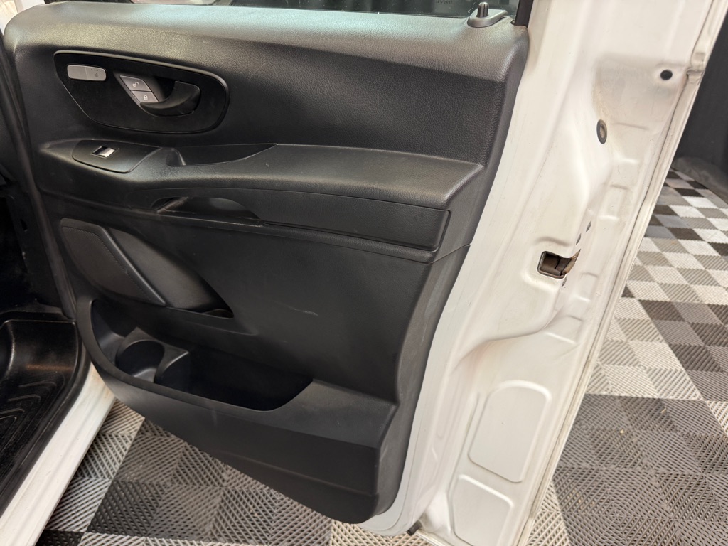 2016 Mercedes Benz Metris Cargo photo 16