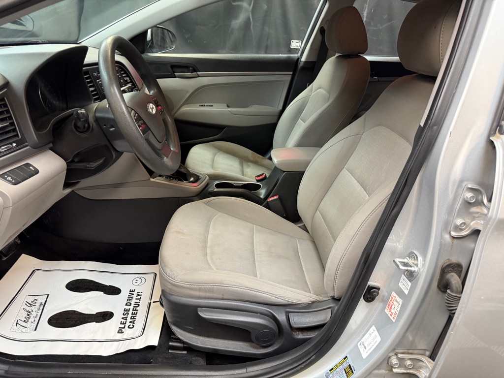 2017 Hyundai Elantra SE photo 5