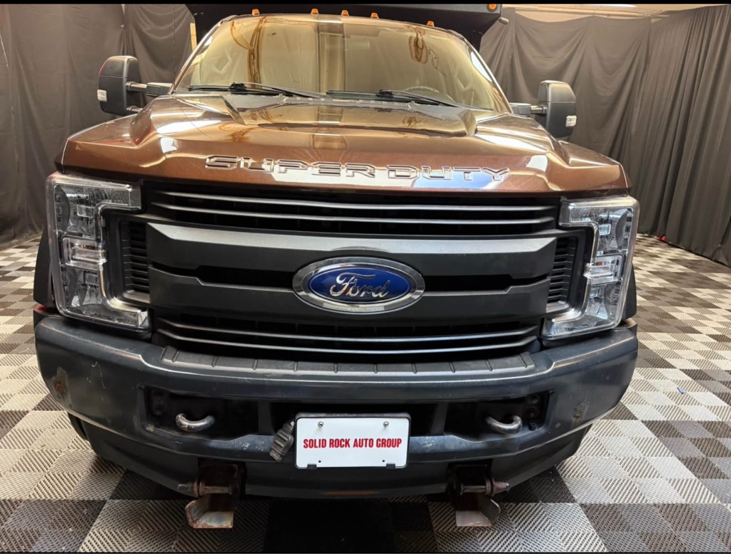 2018 Ford F-450 photo 2