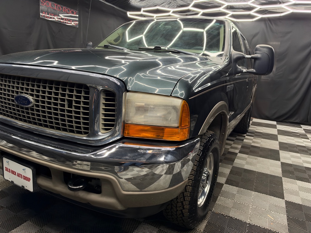 2000 Ford Excursion Limited - Image 3