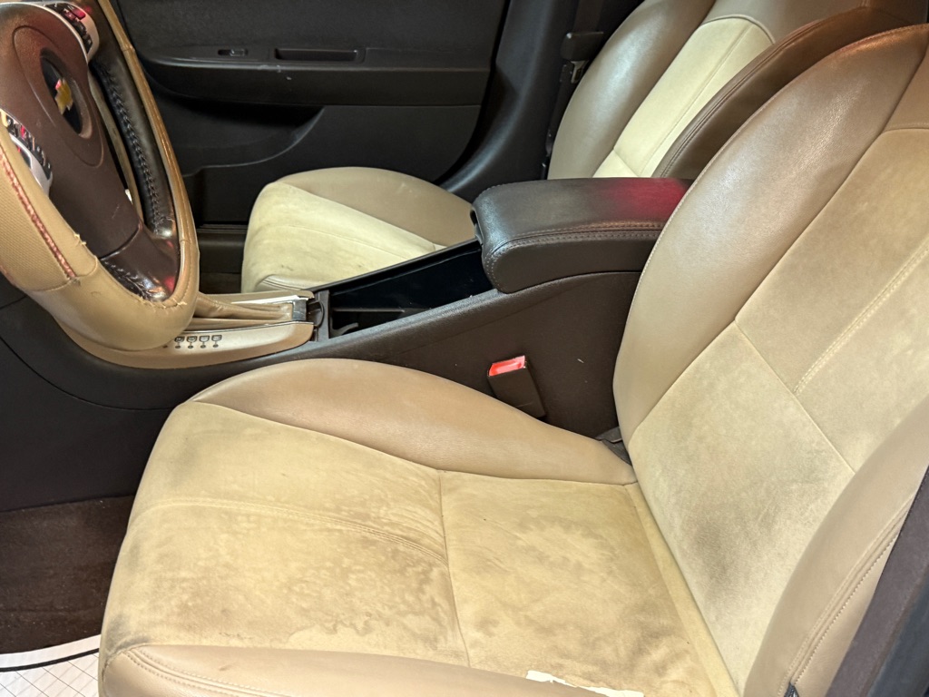 2011 Chevrolet Malibu photo 6