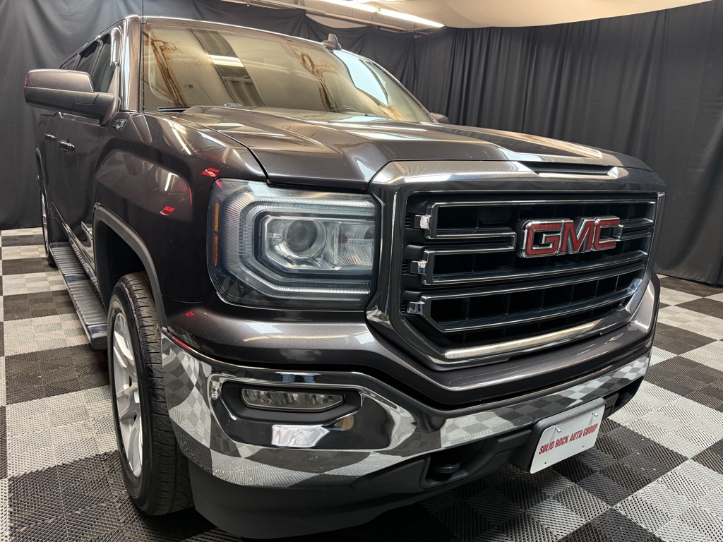 2016 GMC Sierra 1500 SLE's photo