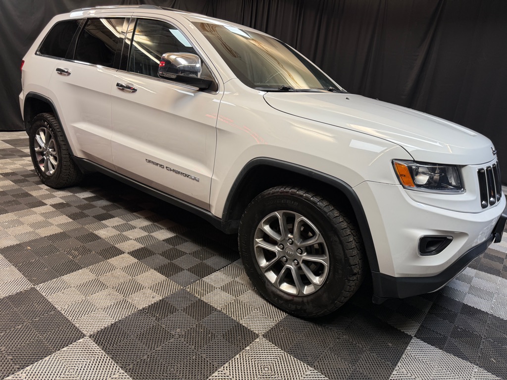 2015 Jeep Grand Cherokee Limited photo 2