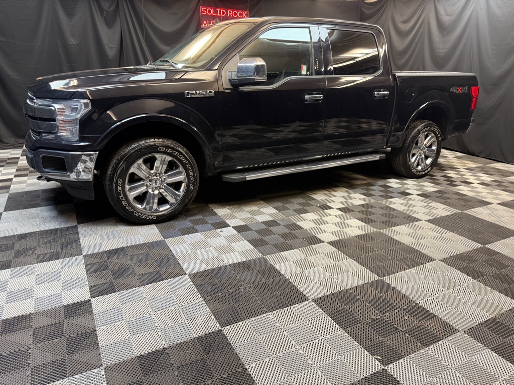 2019 Ford F-150 Lariat photo 2