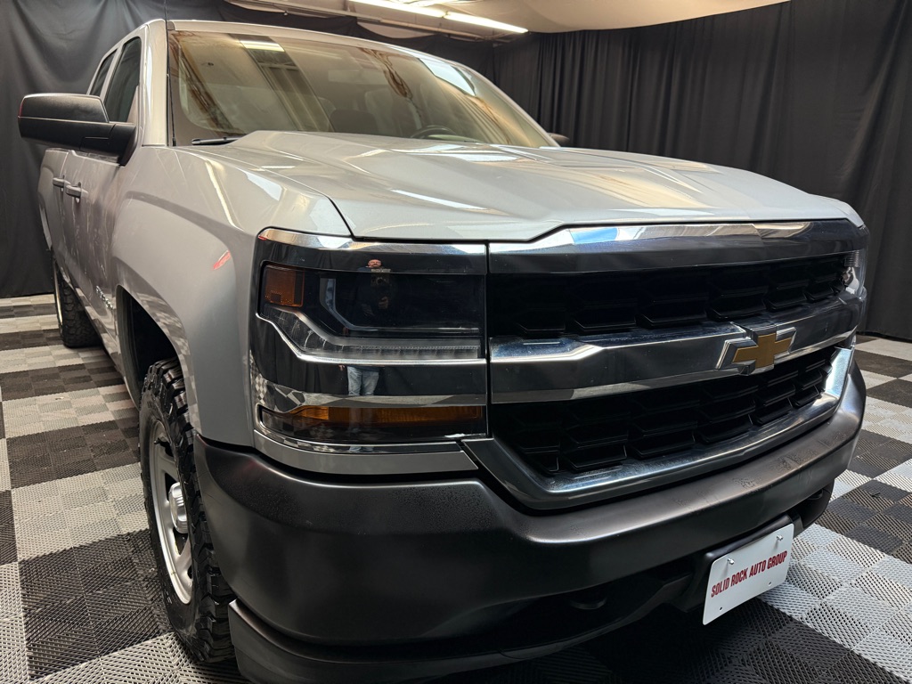 2018 Chevrolet Silverado 1500's photo
