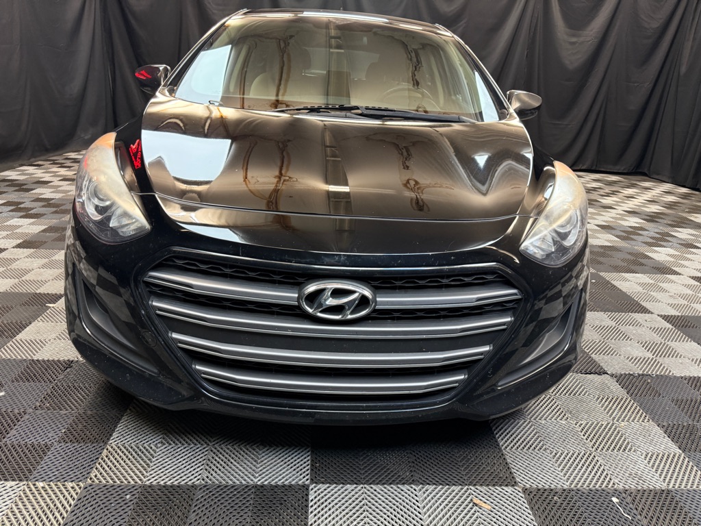 2016 Hyundai Elantra GT Base photo 3