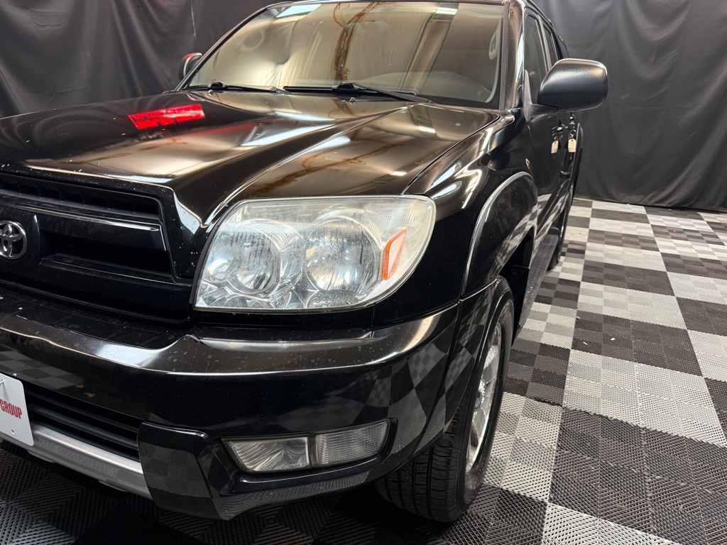 2004 Toyota 4Runner SR5 photo 2