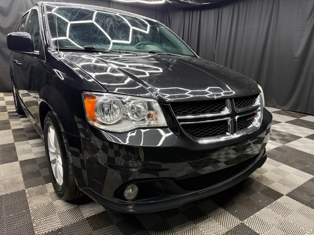 2018 Dodge Grand Caravan SXT's photo