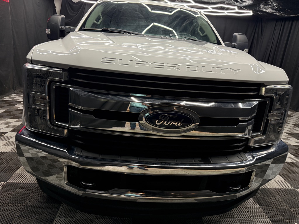 2018 Ford F-250 Super Duty SUPER DUTY - Image 2