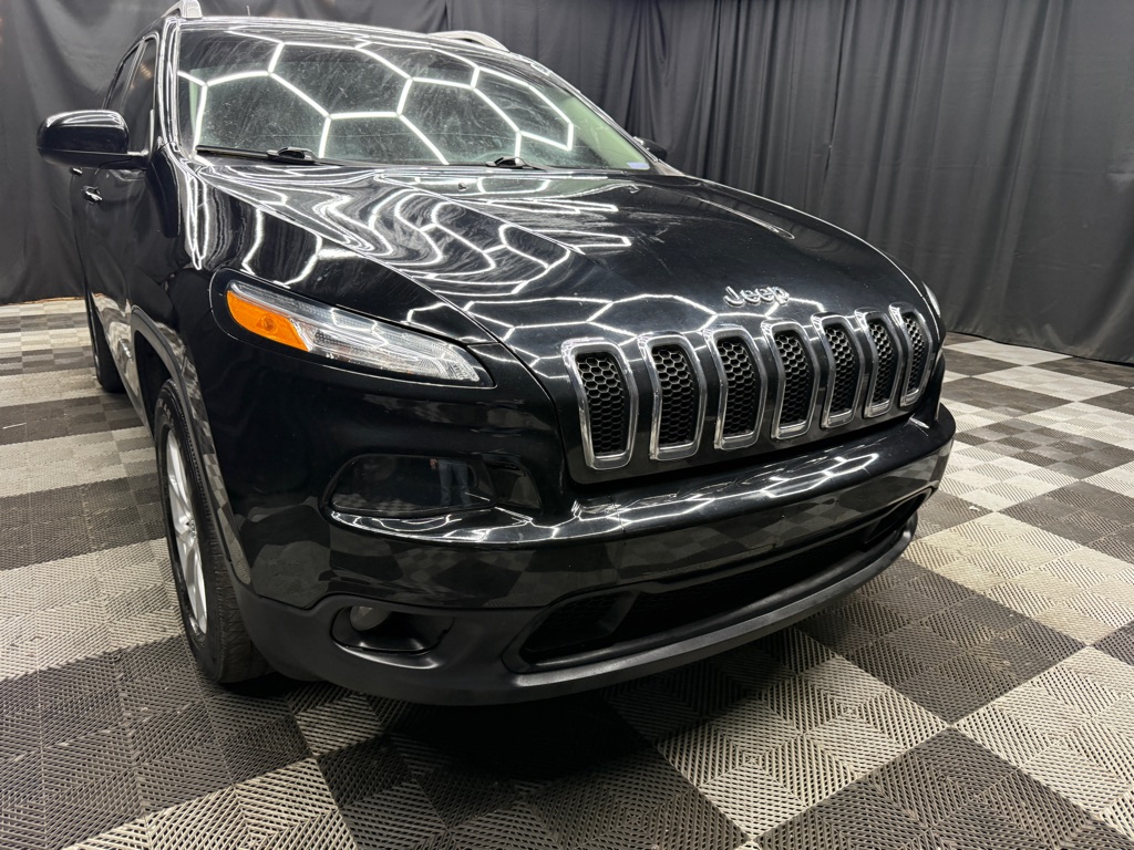 2018 Jeep Cherokee Latitude Plus 4X4's photo