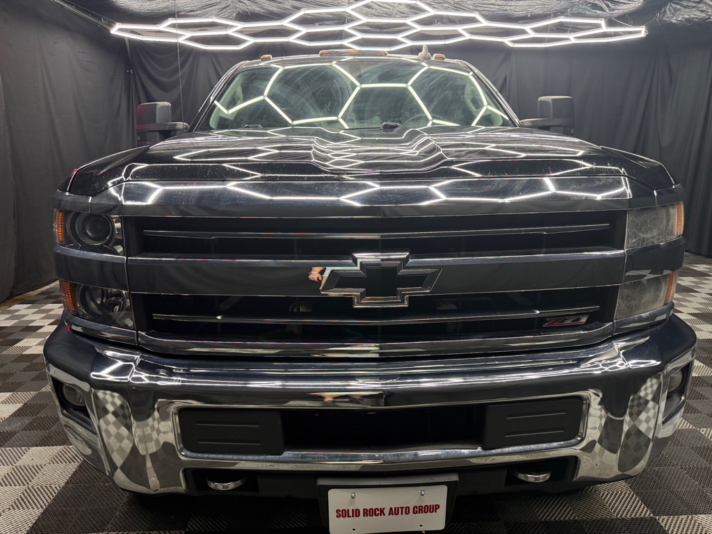 2018 Chevrolet Silverado 2500HD LT - Image 2