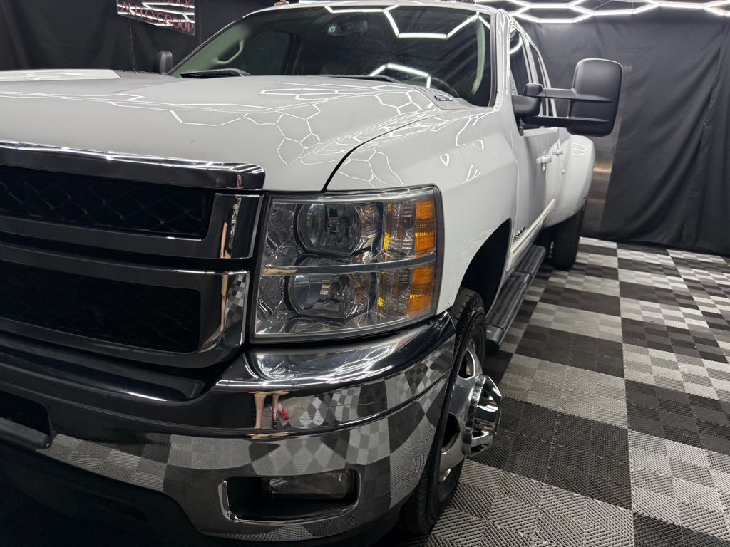 2014 Chevrolet Silverado 3500HD LTZ - Image 3