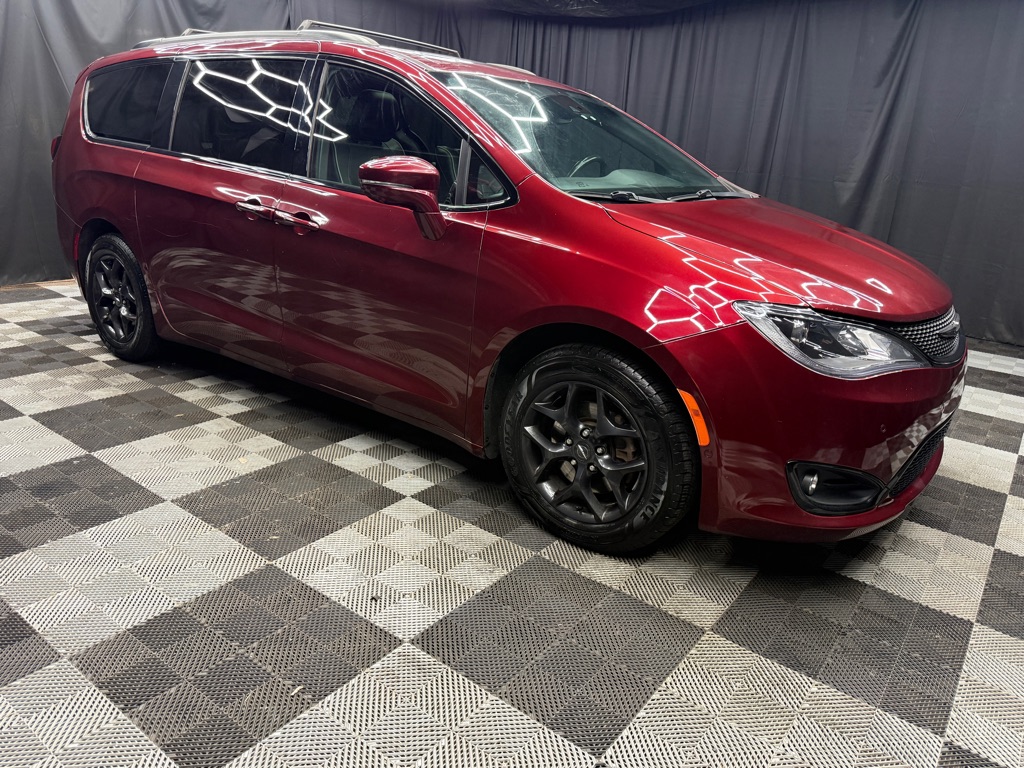 2019 Chrysler Pacifica Limited - Image 4