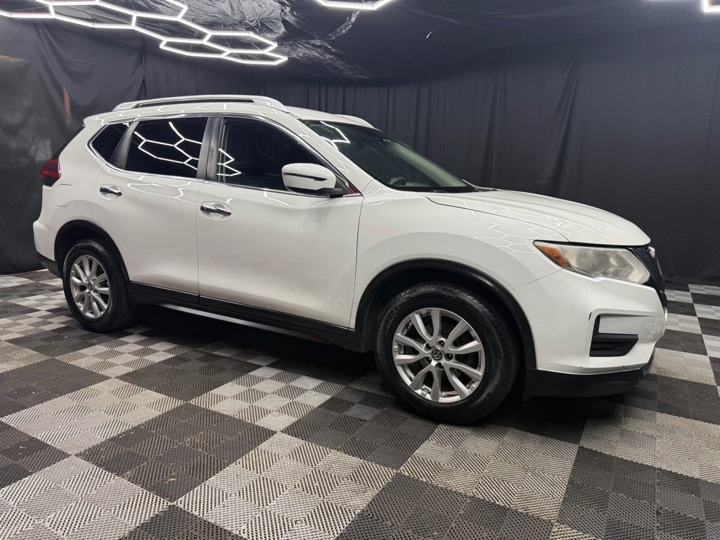 2019 Nissan Rogue S - Image 4