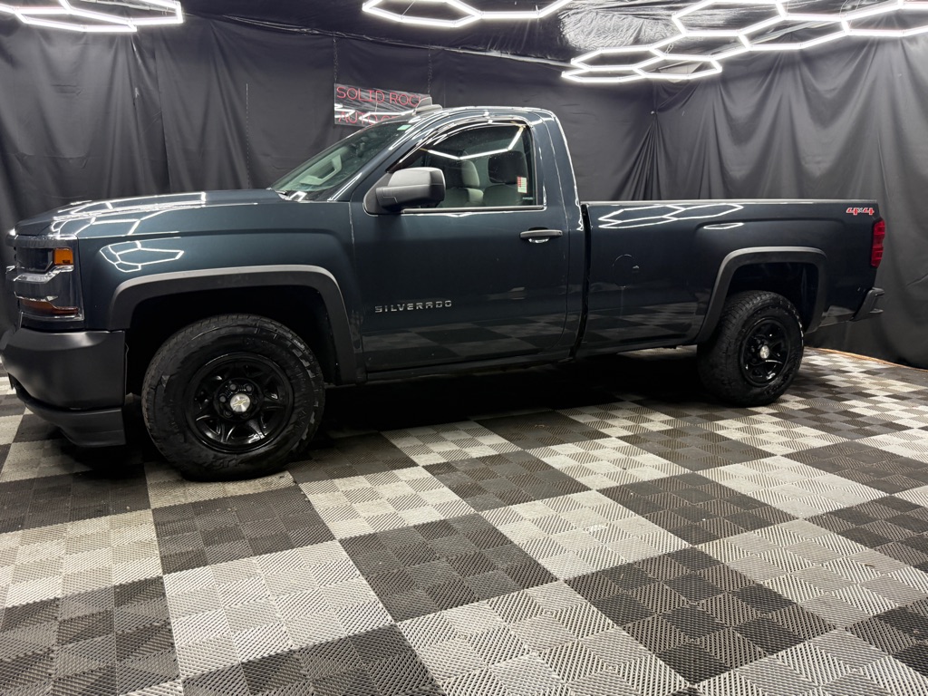 2017 Chevrolet Silverado 1500 - Image 5