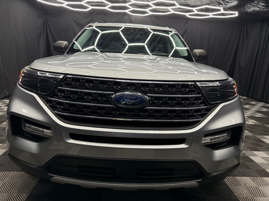 2021 Ford Explorer XLT - Image 2