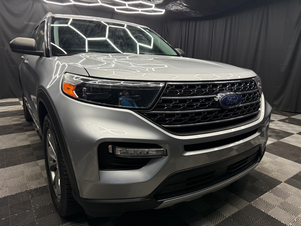 2021 Ford Explorer XLT - Main Image