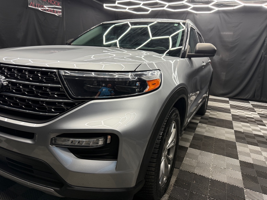 2021 Ford Explorer XLT - Image 3