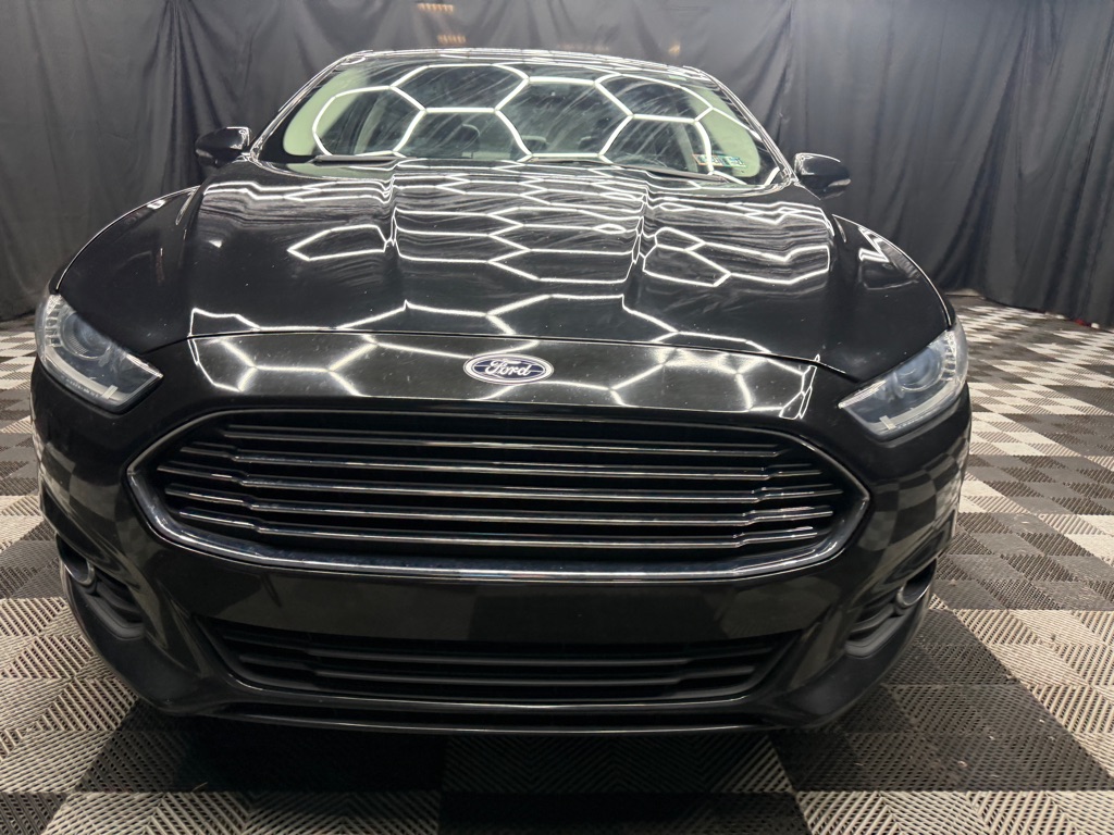 2014 Ford Fusion SE - Image 2