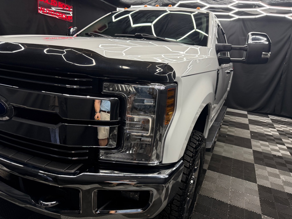 2018 Ford F-250 Super Duty SUPER DUTY - Image 3
