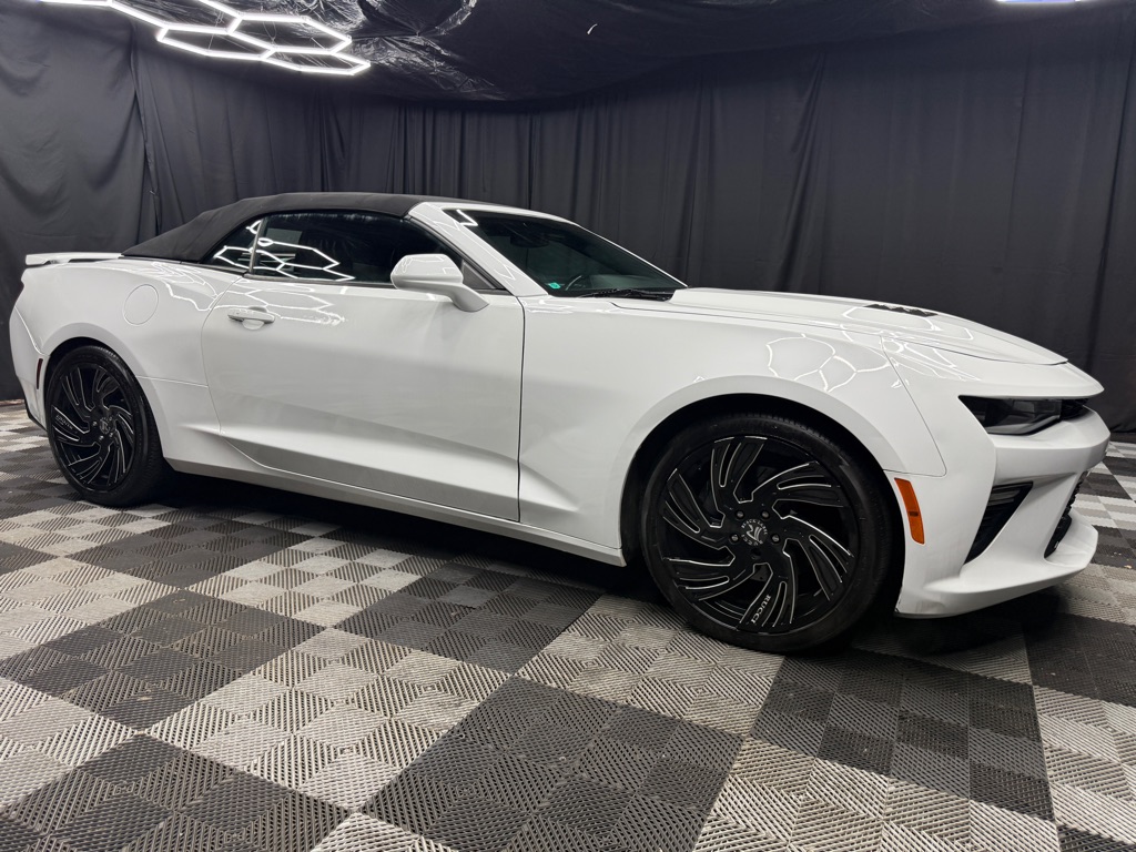 2017 Chevrolet Camaro SS - Image 4