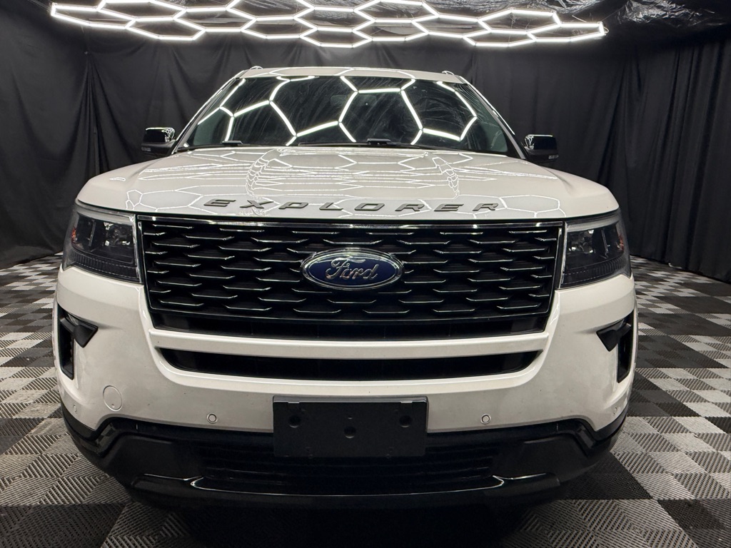 2018 Ford Explorer Sport - Image 2