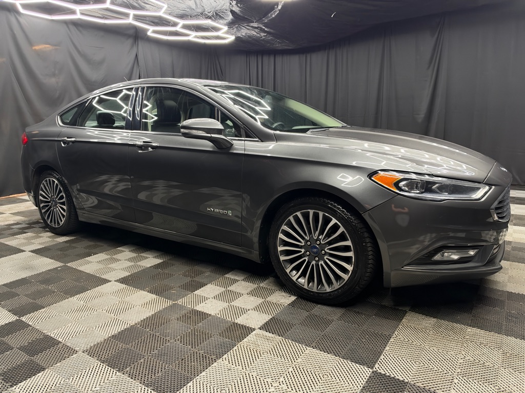 2018 Ford Fusion Hybrid Titanium - Image 4