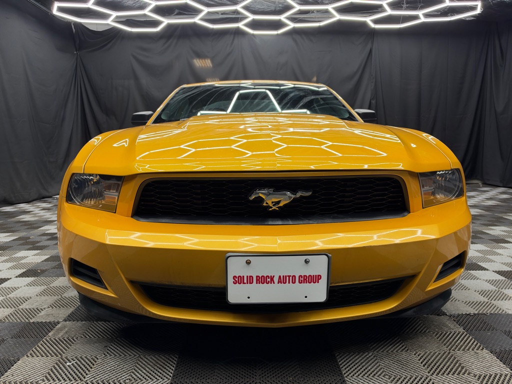 2012 Ford Mustang - Image 2