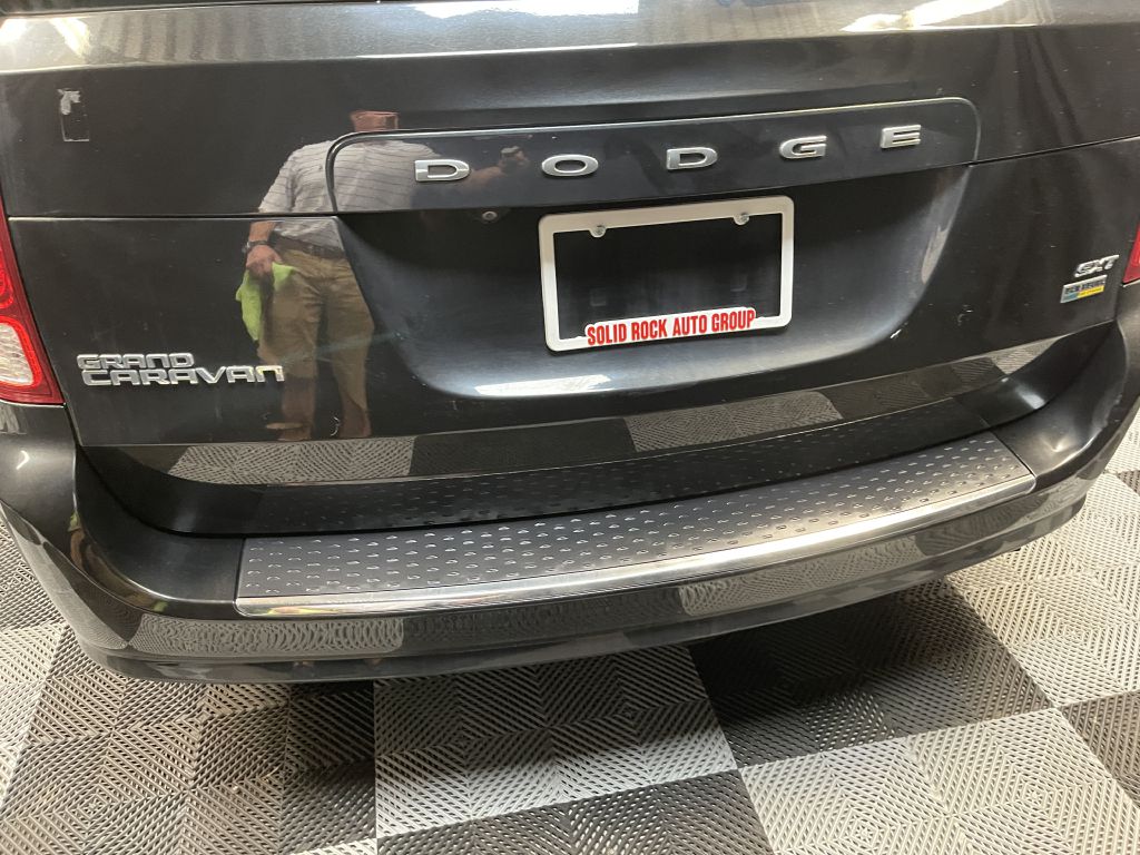 2019 DODGE GRAND CARAVAN SXT for sale at Solid Rock Auto Group