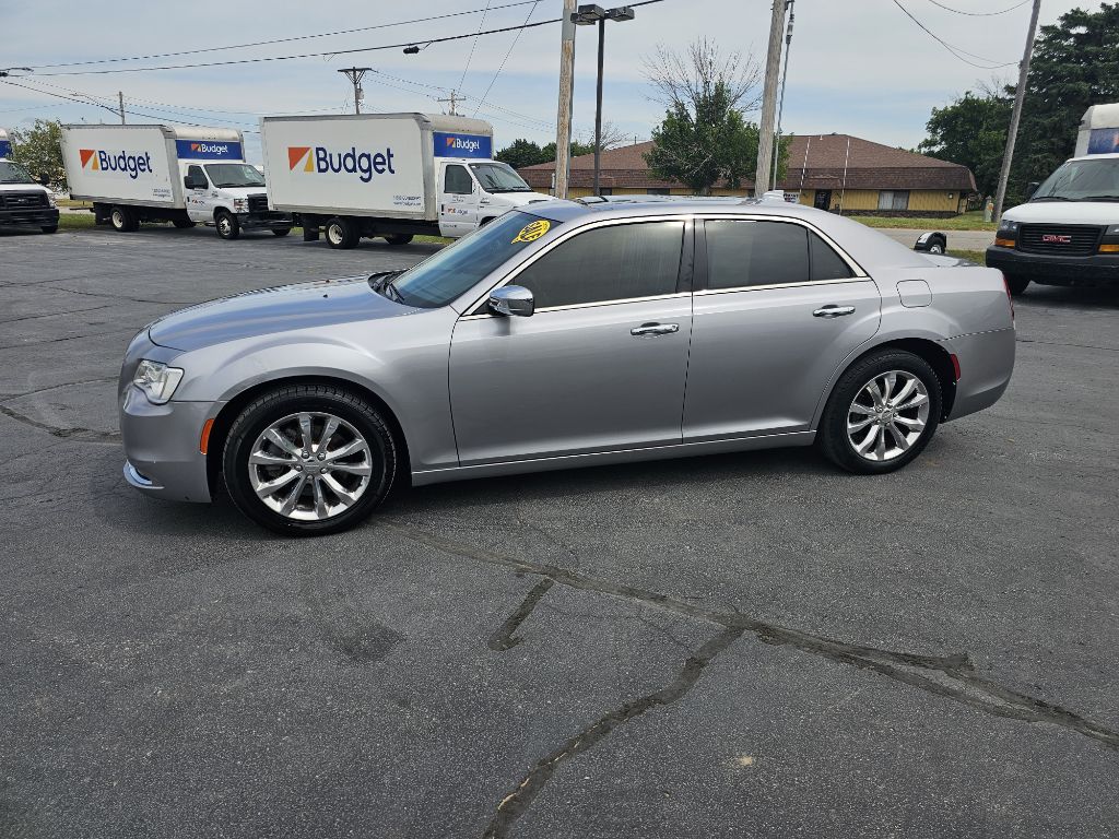 2016 Chrysler 300 Plata Sedán Tracción en las cuatro ruedas Automática
