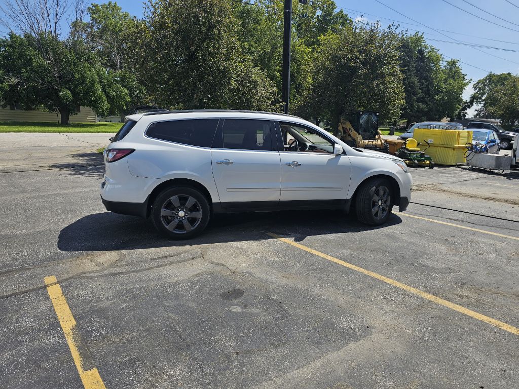 Photo 7 of this CHEVROLET TRAVERSE