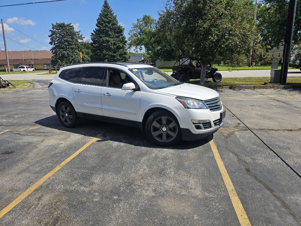 Photo 8 of this CHEVROLET TRAVERSE