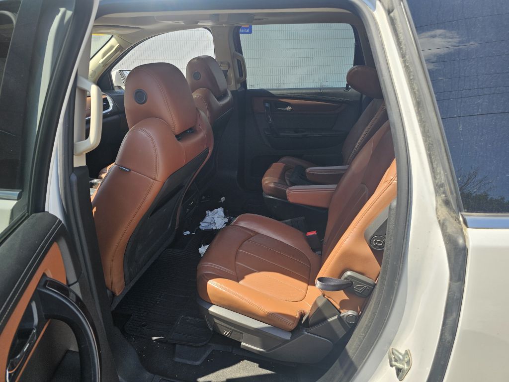 Photo 12 of this CHEVROLET TRAVERSE