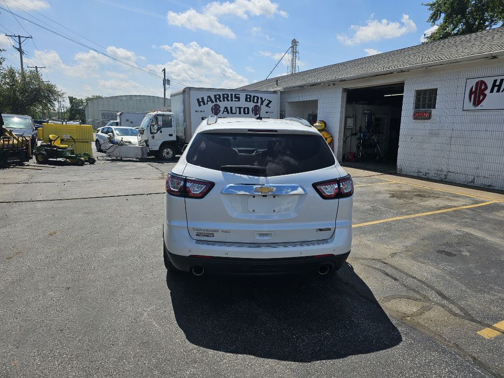 Photo 4 of this CHEVROLET TRAVERSE