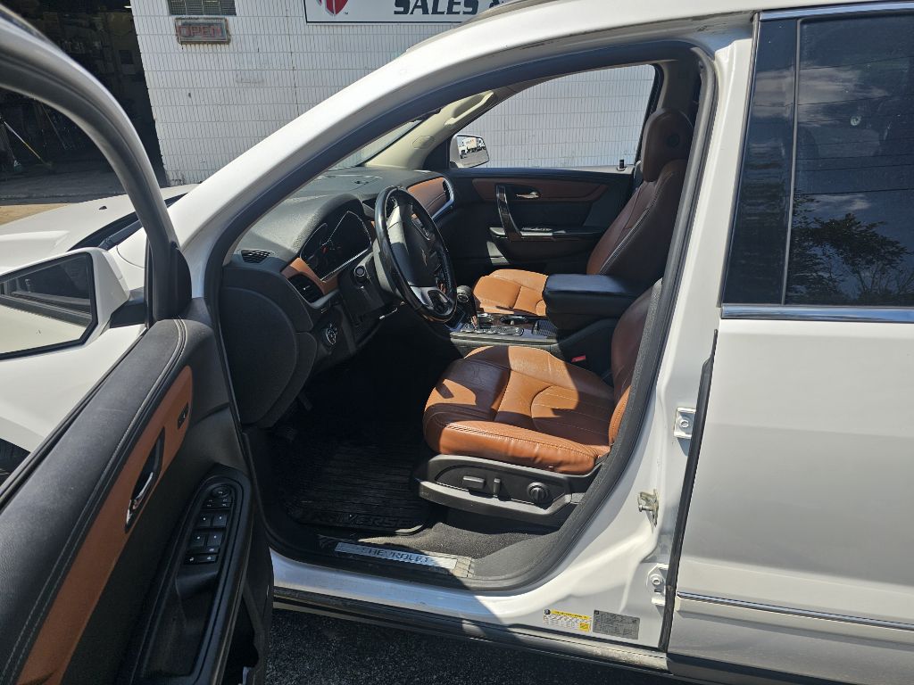 Photo 13 of this CHEVROLET TRAVERSE