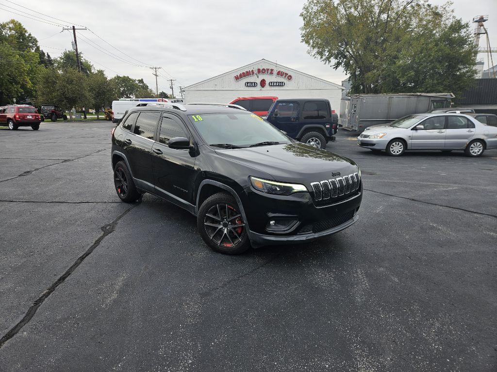Photo 3 of this JEEP CHEROKEE