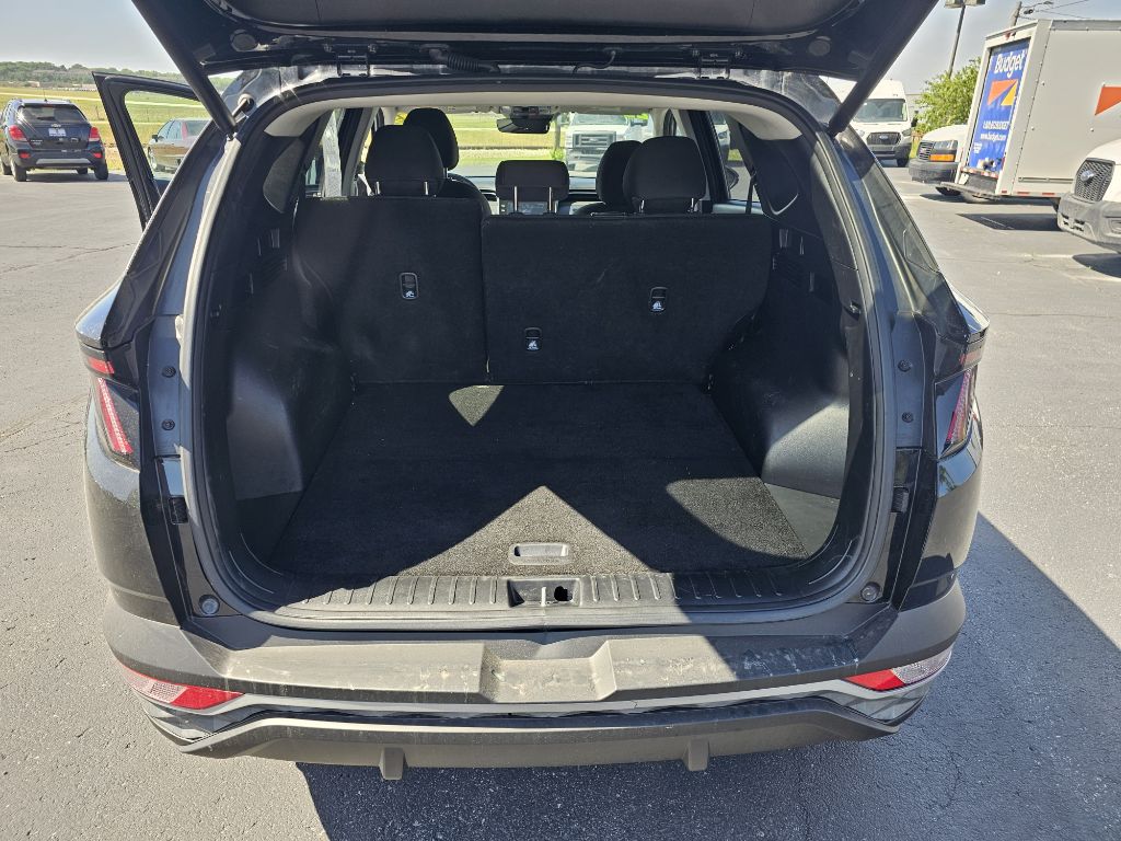 Photo 6 of this HYUNDAI TUCSON