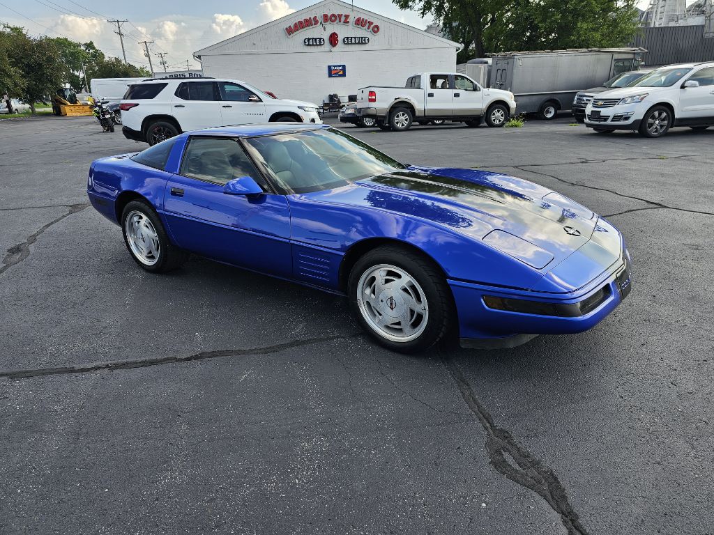 Photo 2 of this CHEVROLET CORVETTE