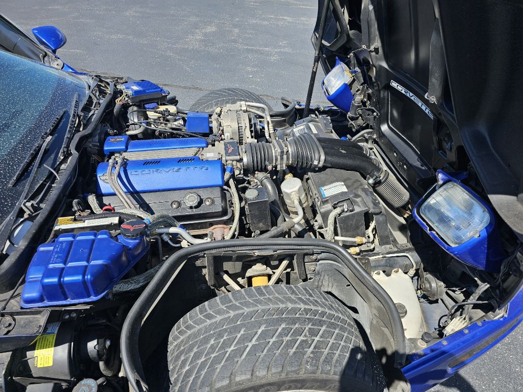 Photo 12 of this CHEVROLET CORVETTE