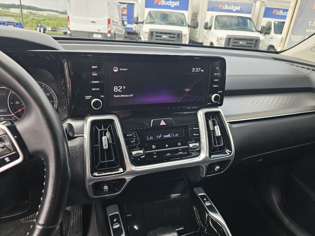 Photo 17 of this KIA SORENTO