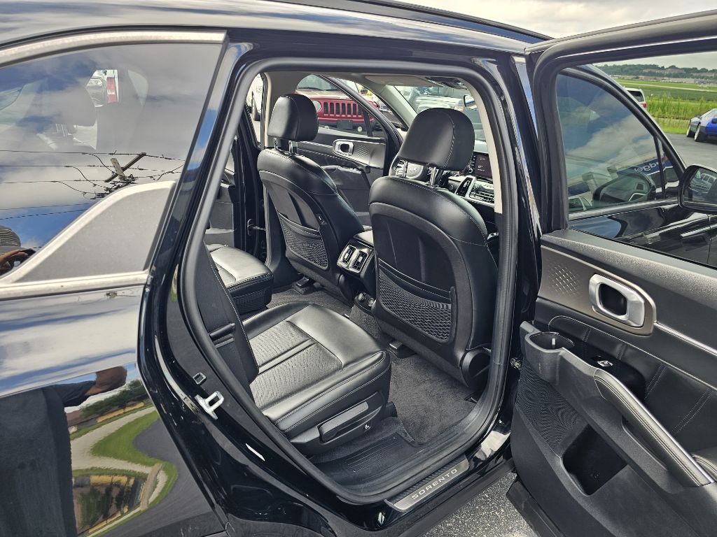 Photo 11 of this KIA SORENTO