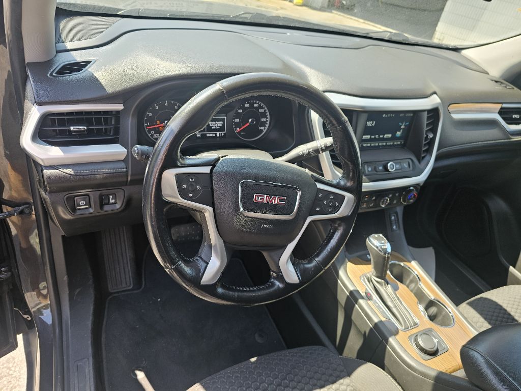 Photo 17 of this GMC ACADIA