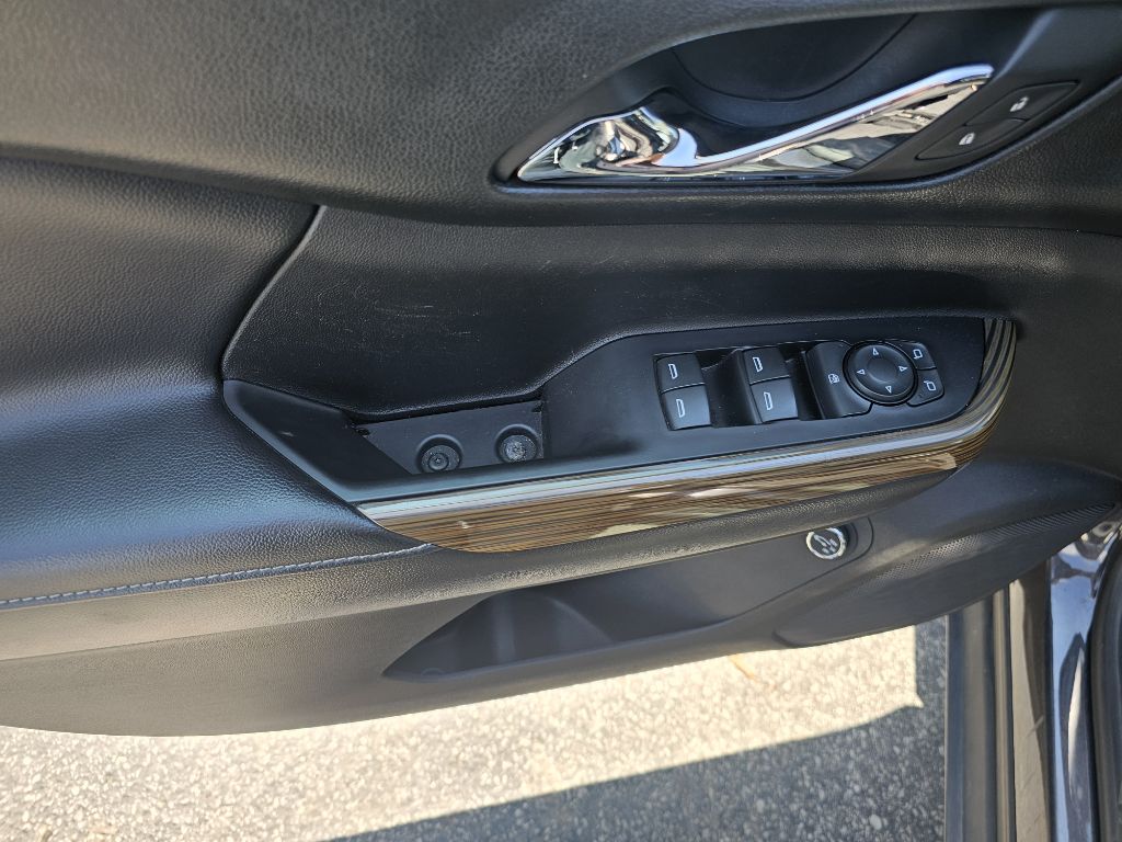 Photo 14 of this GMC ACADIA