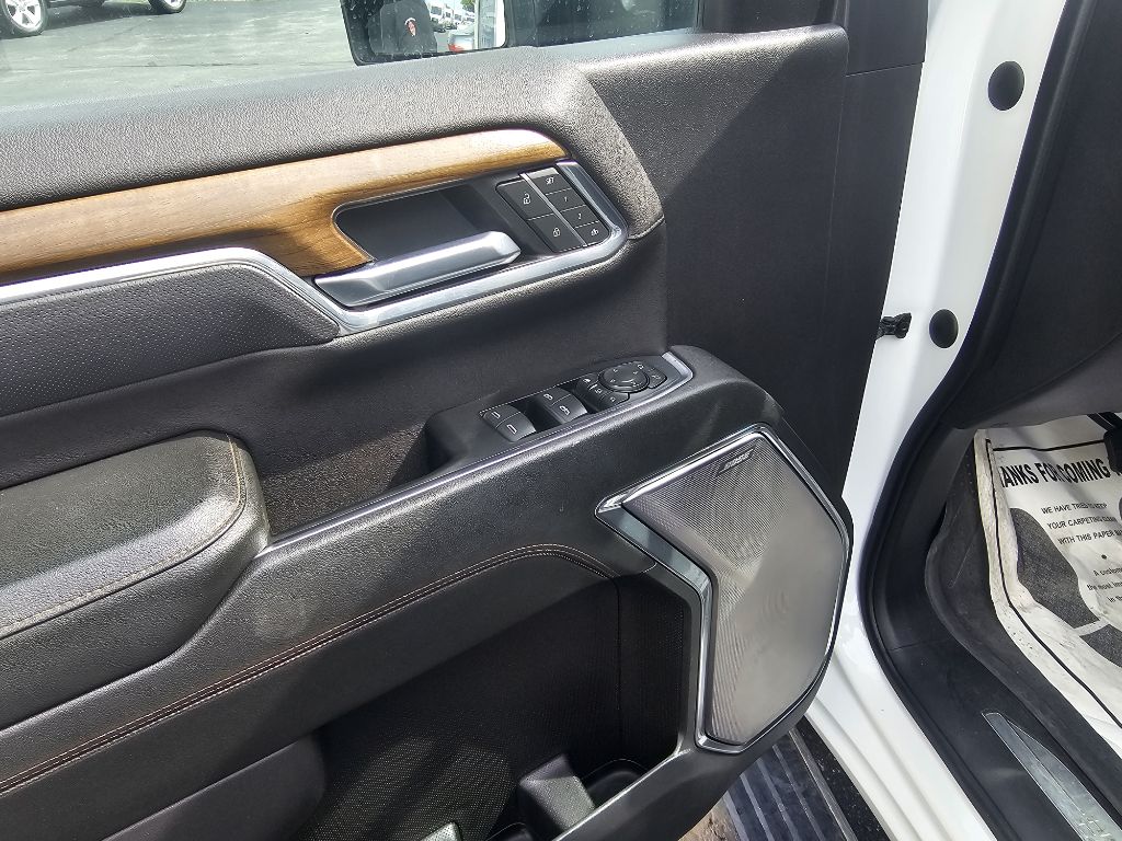 Photo 8 of this CHEVROLET SILVERADO 3500