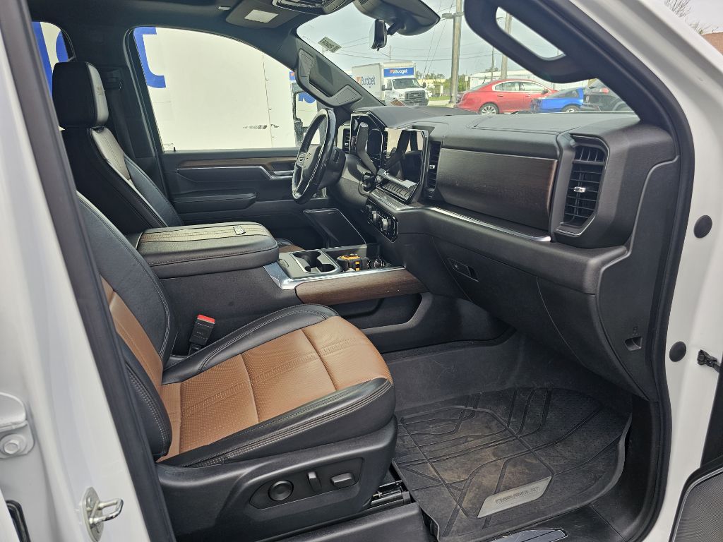 Photo 7 of this CHEVROLET SILVERADO 3500