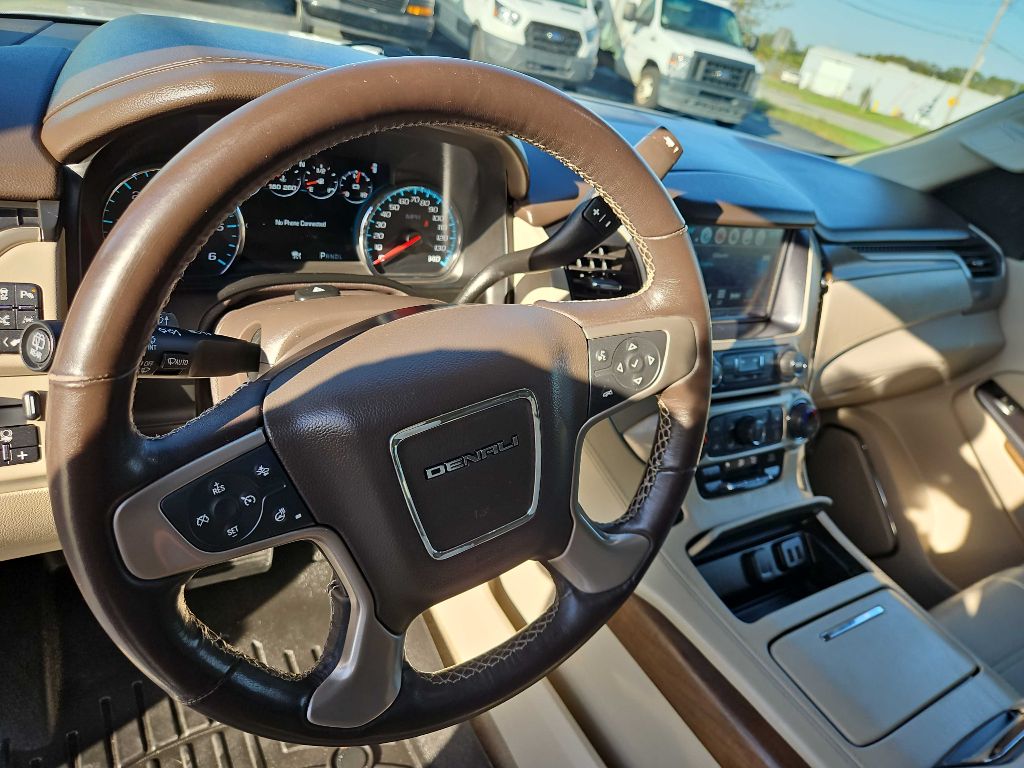 Photo 4 of this GMC YUKON XL