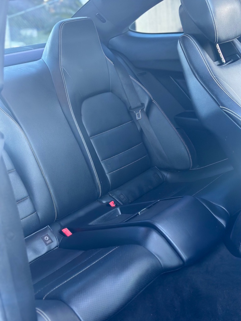 Photo 19 of this MERCEDES-BENZ C-CLASS